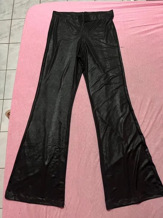 Calça Legging Flare Preta M  - Foto 4