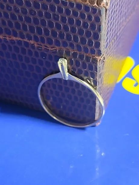 Anel Solitário Noivado Ouro 18 Kilaltes Brilhantes 1mm Peso 0.80 Gramas  - Foto 3