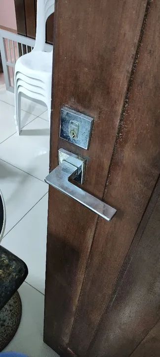 Porta de madeira maciça - Foto 2