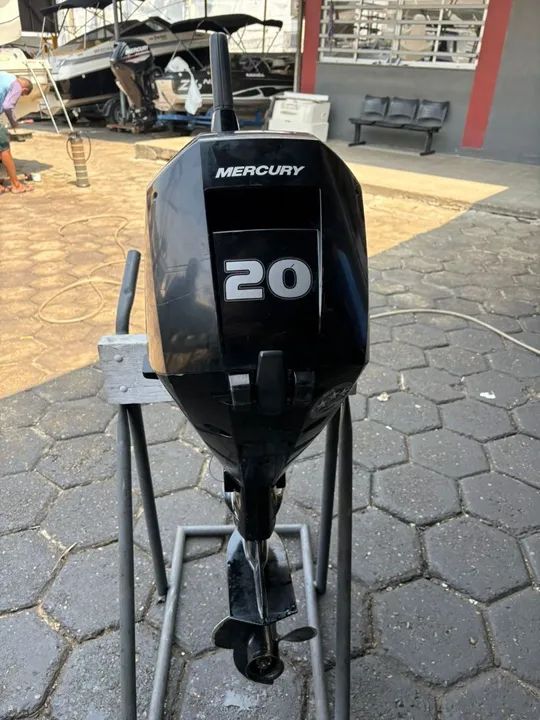 Motor 20 hp mercury 4 tempos, injeção eletrônica  - Foto 4