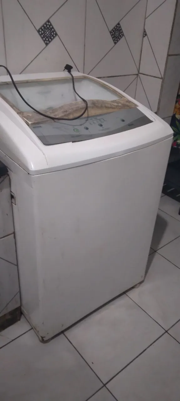 Máquina de Lavar Roupa - Marca e Modelo