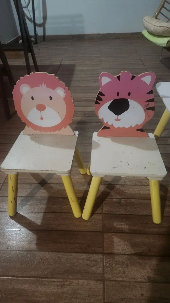 Mesa Infantil Selva Com 2 Cadeiras Para Atividades Escolares - Foto 4