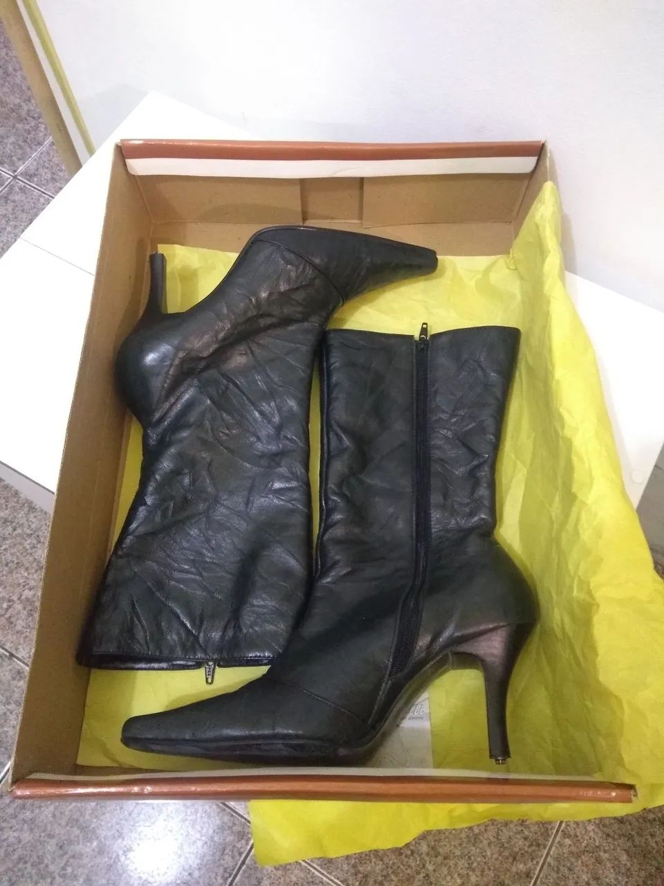 Bota Preta Couro Italiano - Foto 2