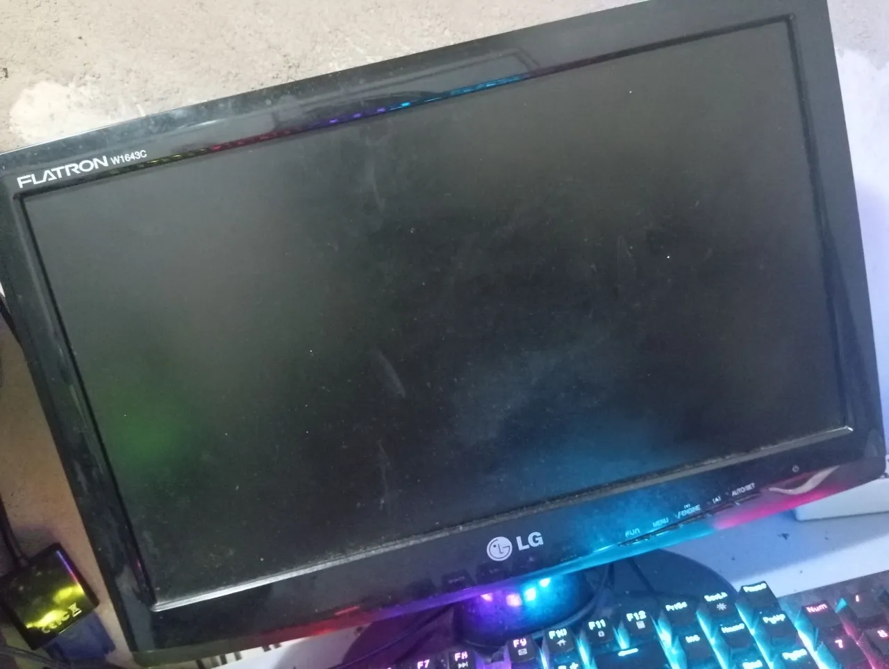 Monitor LG Flatron W1643C