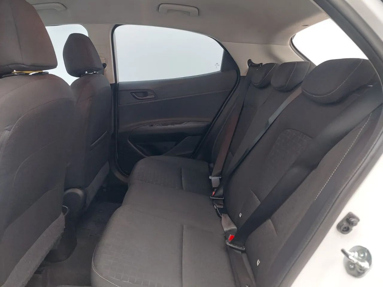 Hyundai HB20 Comfort Plus 1.0 Flex 12V Mec., foto 16 de 17