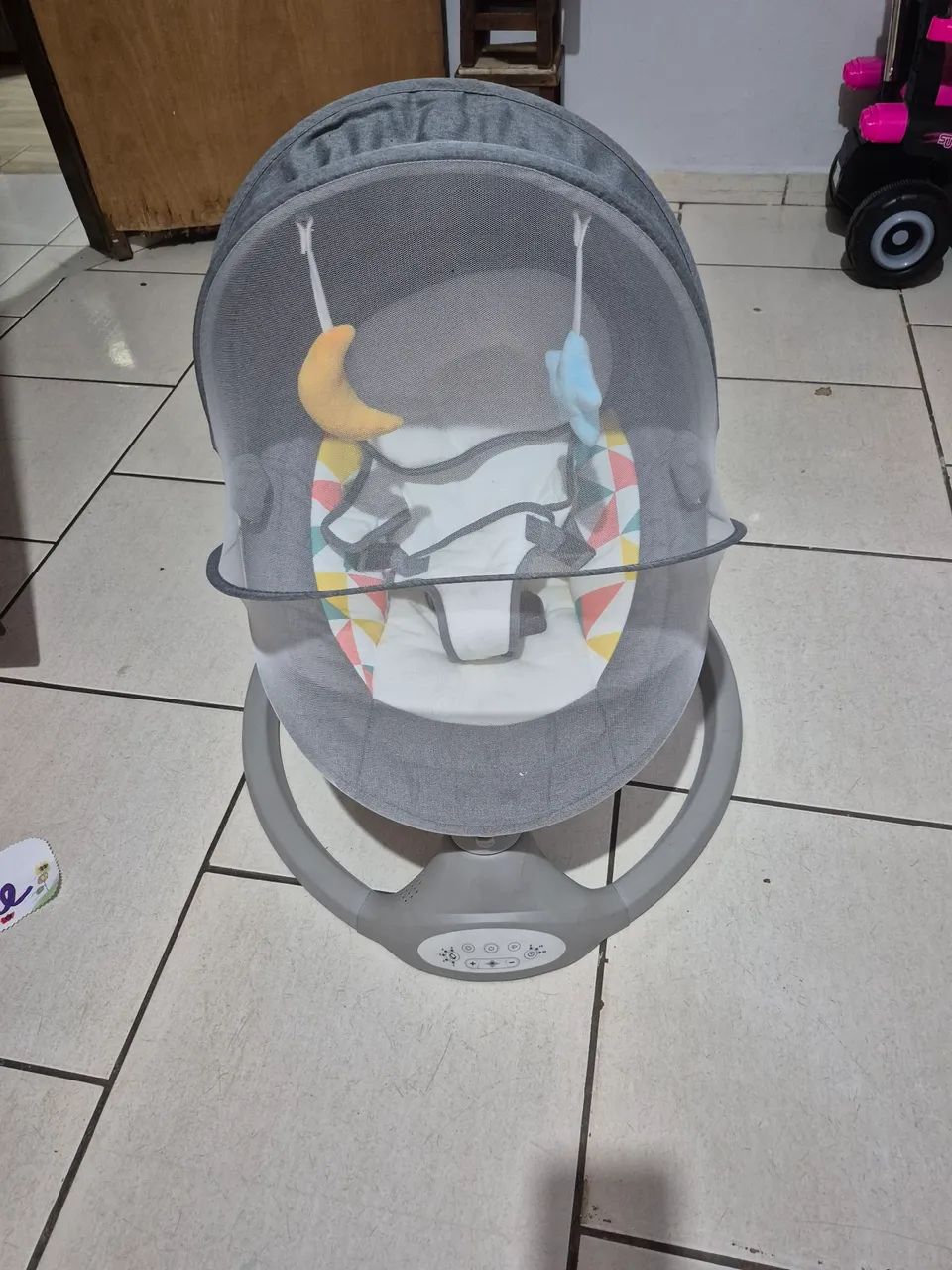 Cadeirinha de balanço elétrica para bebê  - Foto 3