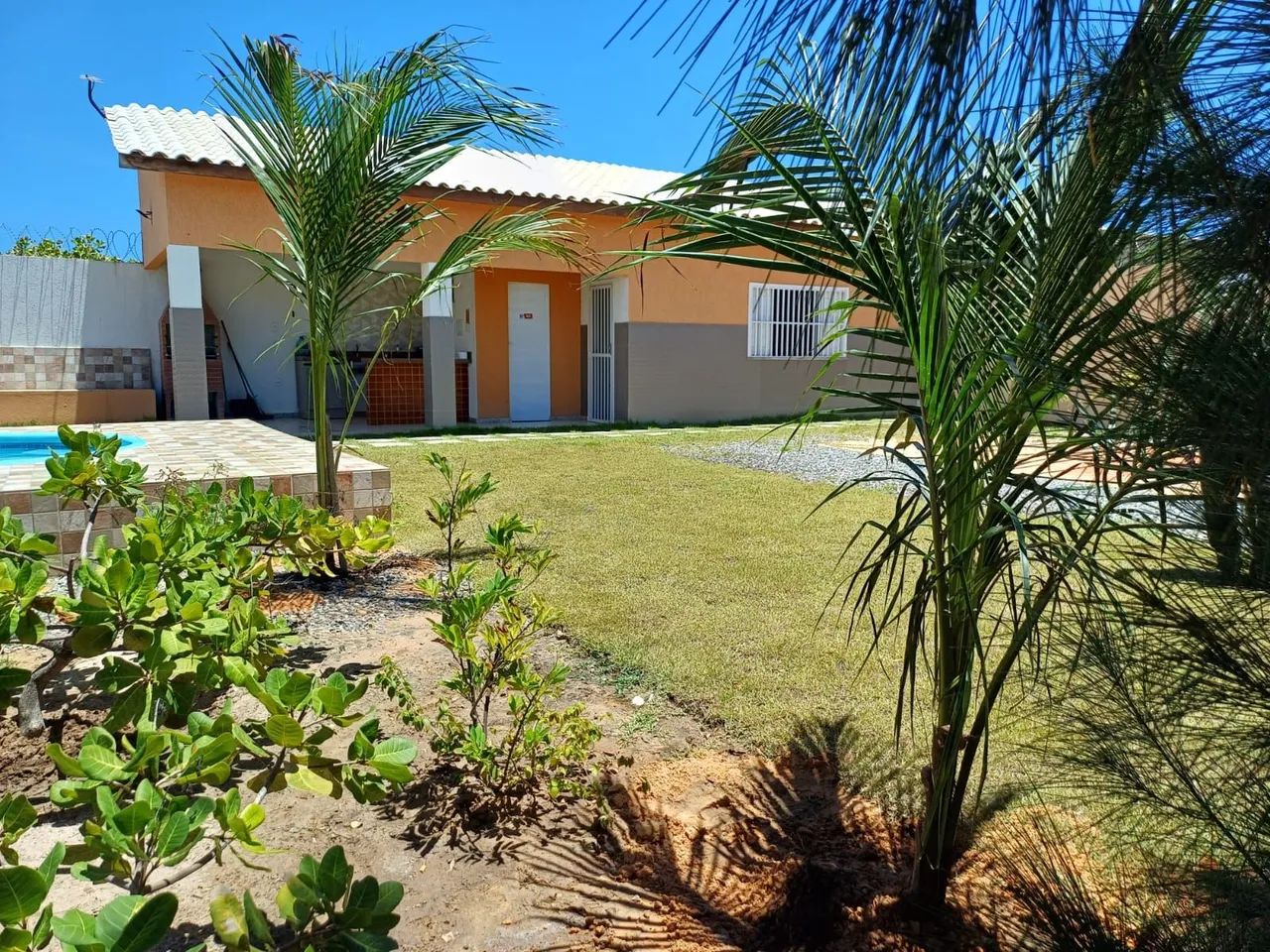 Oportunidade,  terreno 400 m com piscina, suíte Master, varanda gourmet e WC.  - Foto 3