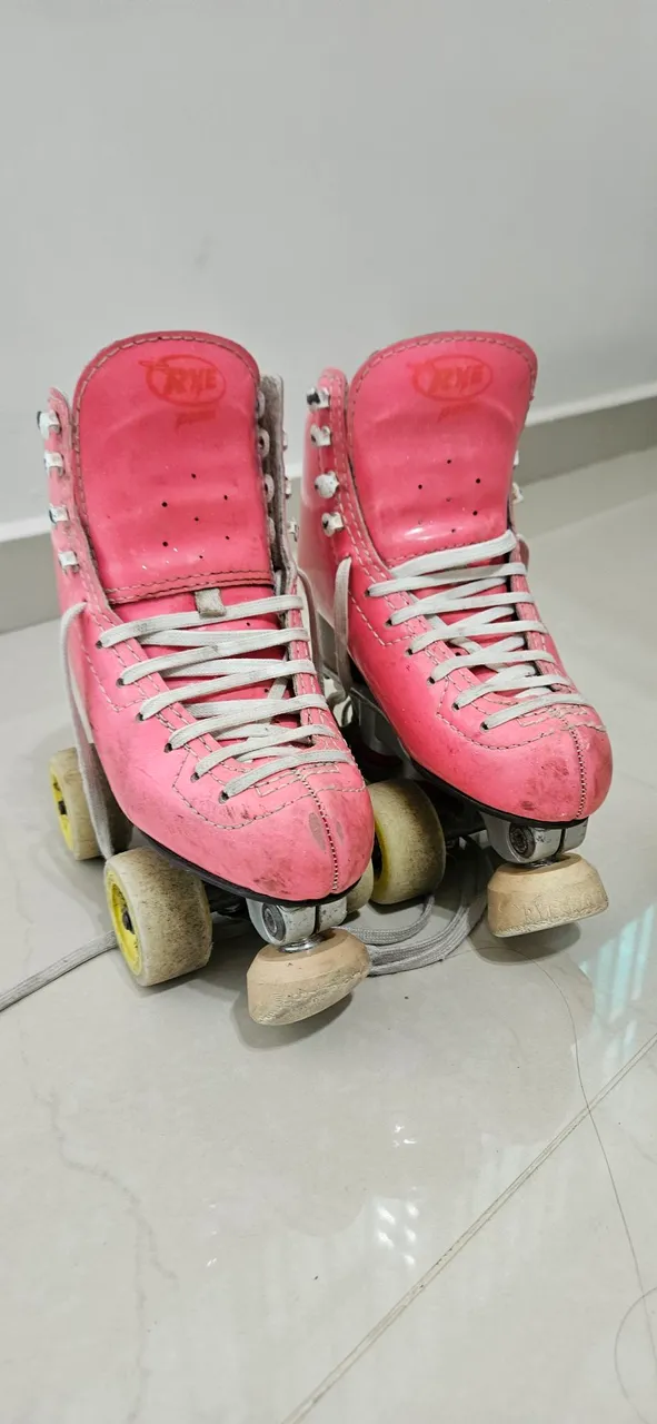 Patins Rosa Retrô verniz - Rye