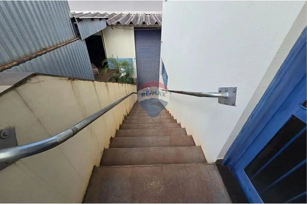 Amplo Imóvel Comercial com Excelente Localização no Jardim Palma Travassos  Ideal para Sho - Foto 12