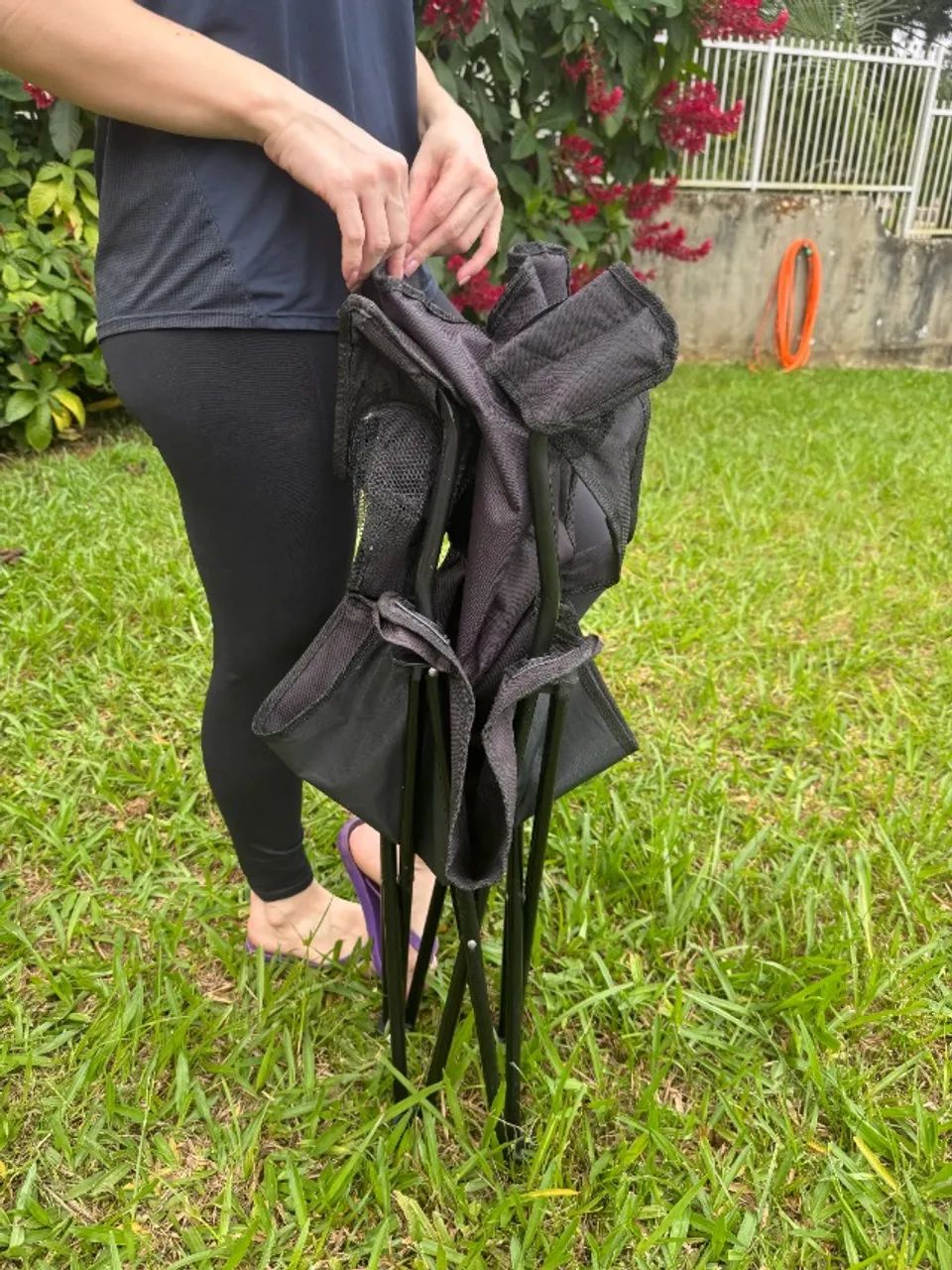 Cadeira de Camping Dobrável Basic Quechua Preta - Usada - Foto 2
