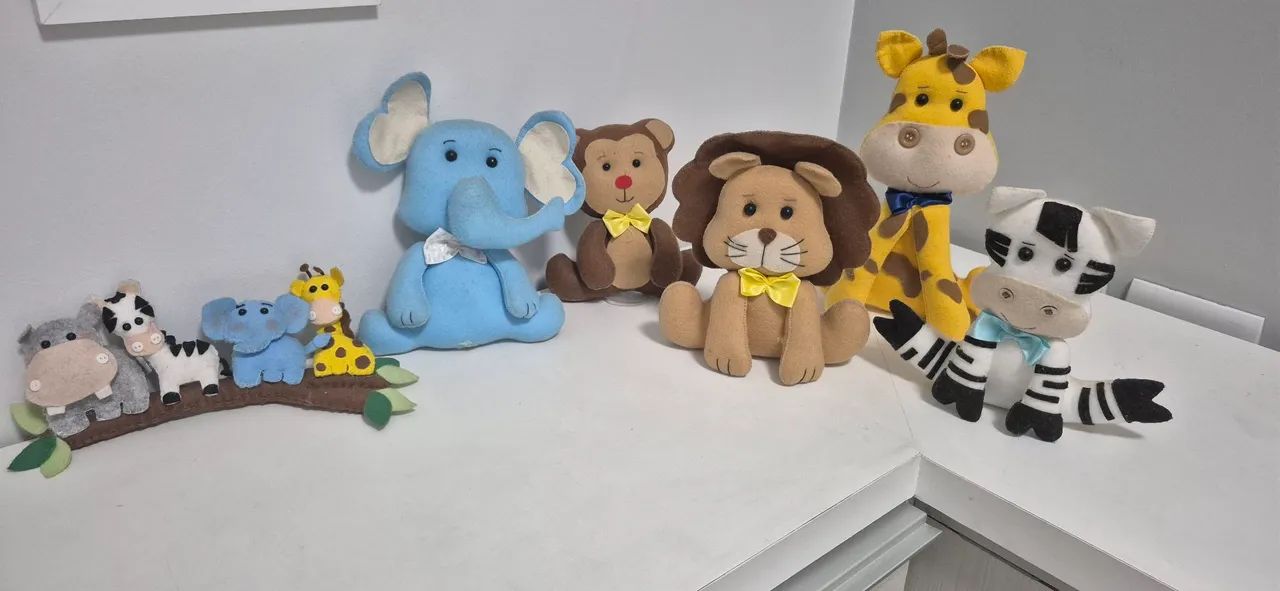 Kit de Pelúcias de Animais da Selva