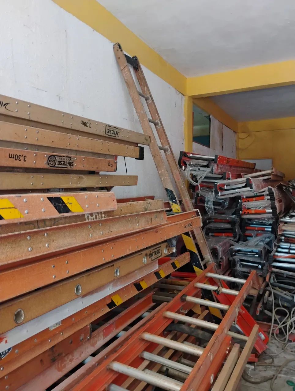 Vendo escada de fibra  - Foto 4