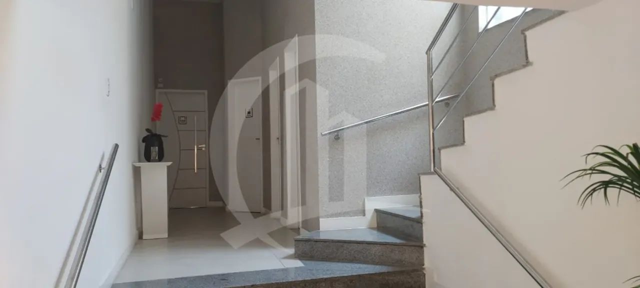 Prédio Comercial com 8 Salas, localizado no Centro - Foto 4