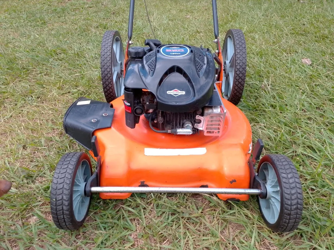 Cortador de Grama a Gasolina Briggs & Stratton