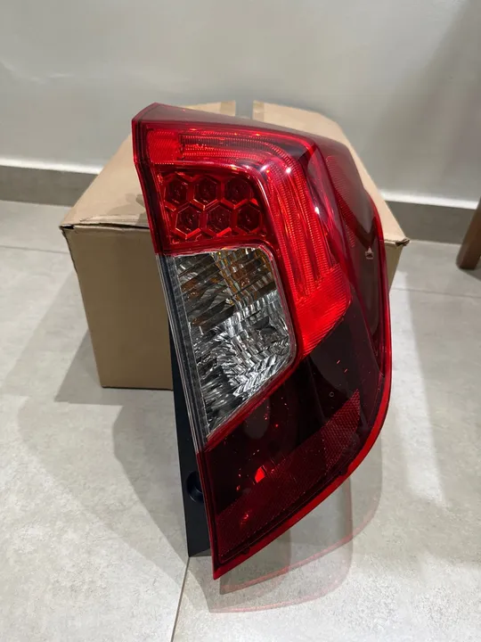Lanterna Traseira Esquerda Fit 2018 A 2020 com led