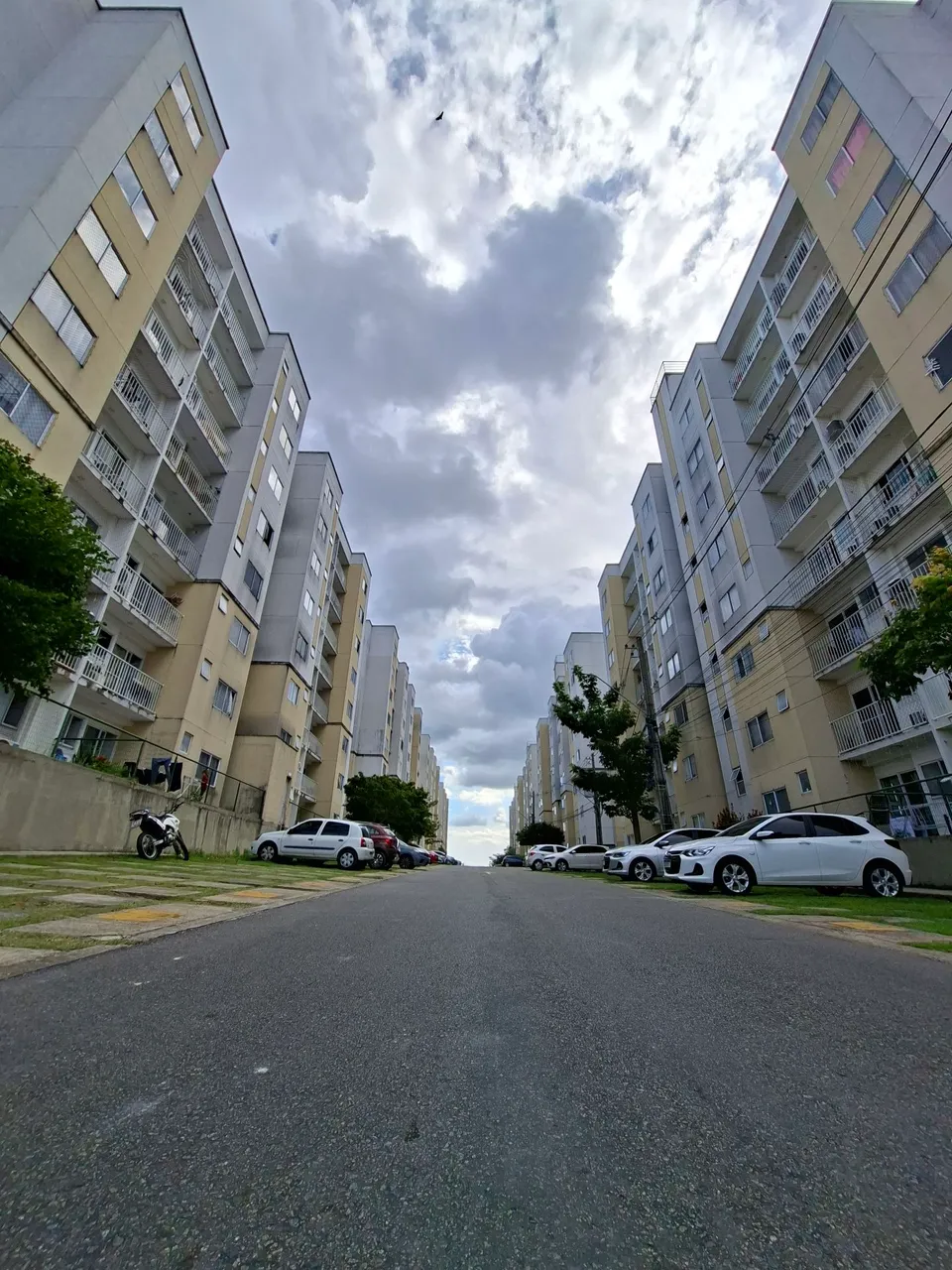 DISPONÍVEL PARA ALUGUEL 3 QUARTOS