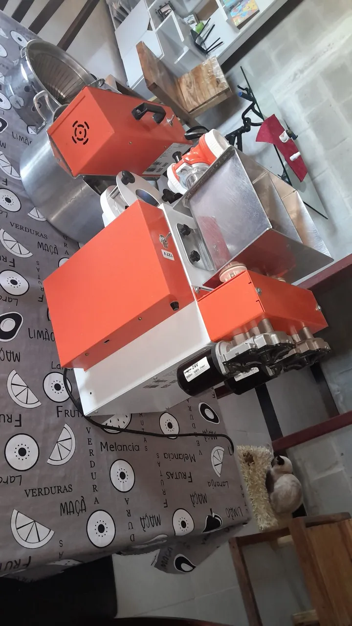 Máquina de salgados completa