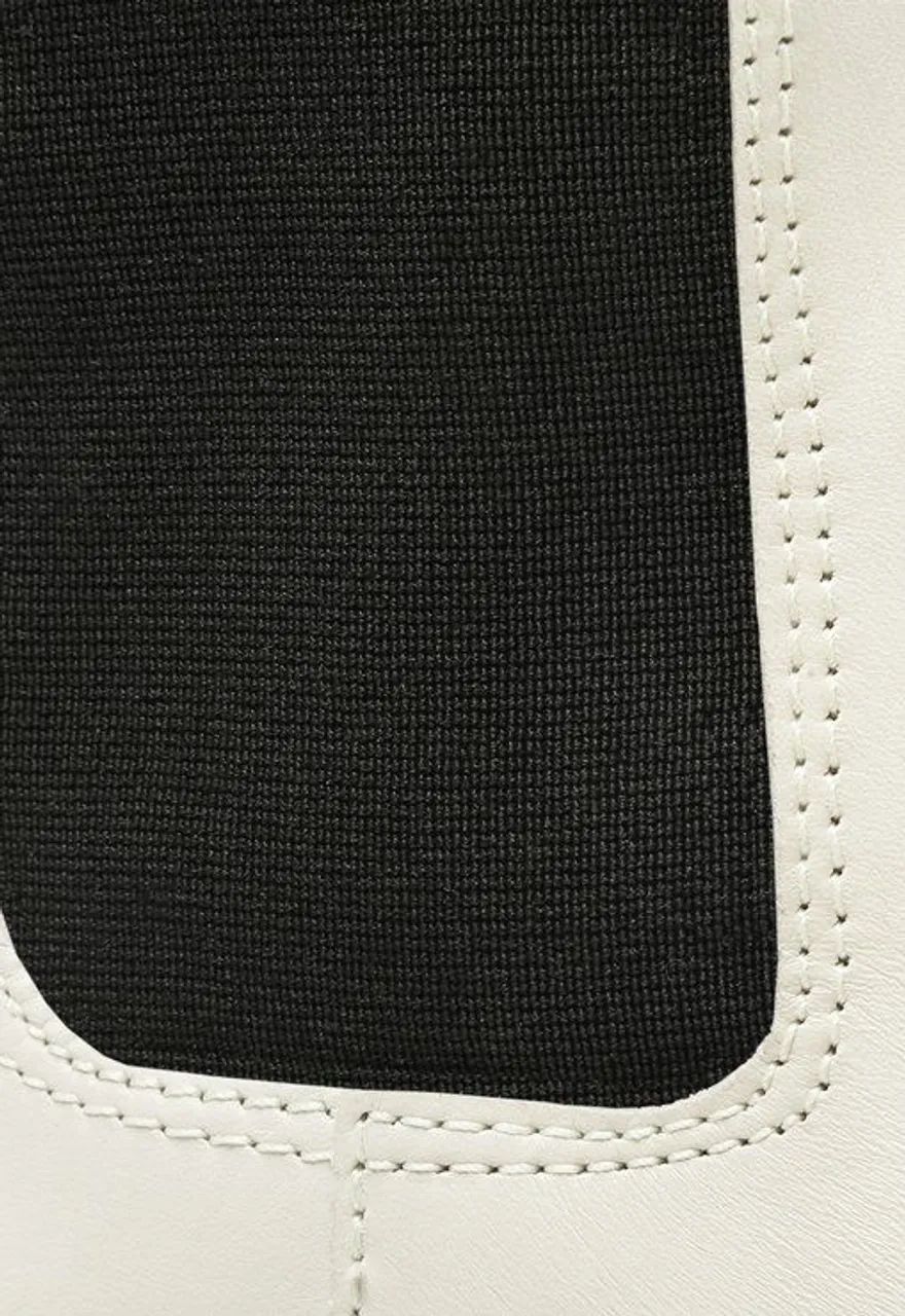 Bota Chelsea Cano Médio Schutz Couro - Foto 5