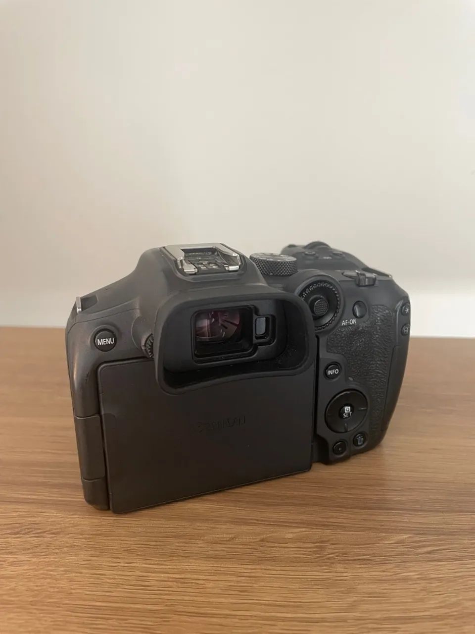 Câmera Canon EOS R7 - Mirrorless - Foto 4