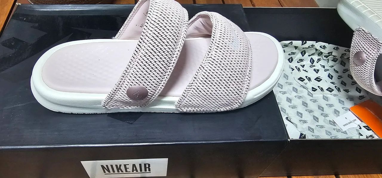 Chinelos Nike Benassi Duo Ultra SLD/Pigalle - Foto 2