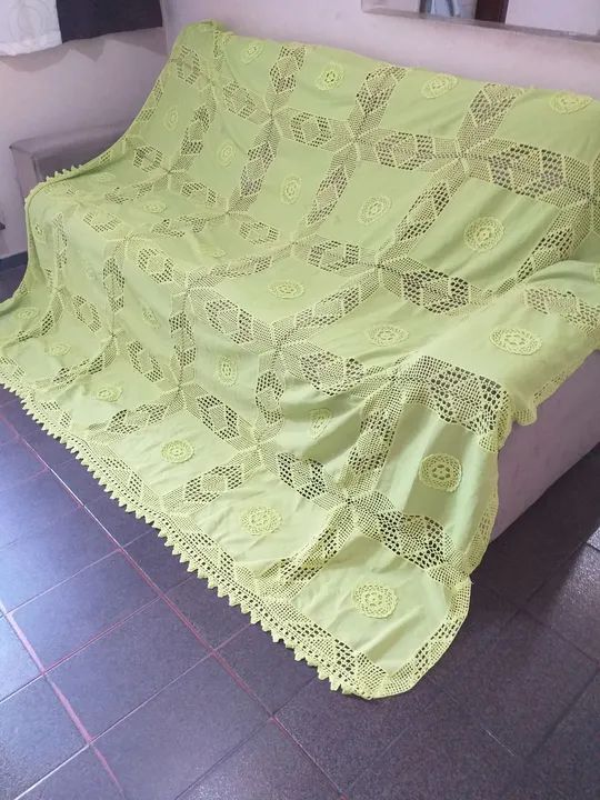 Jogo de Cama Bordado em Crochê - Vermelha  - Verde - marrom. Medidas está na descrição  - Foto 2