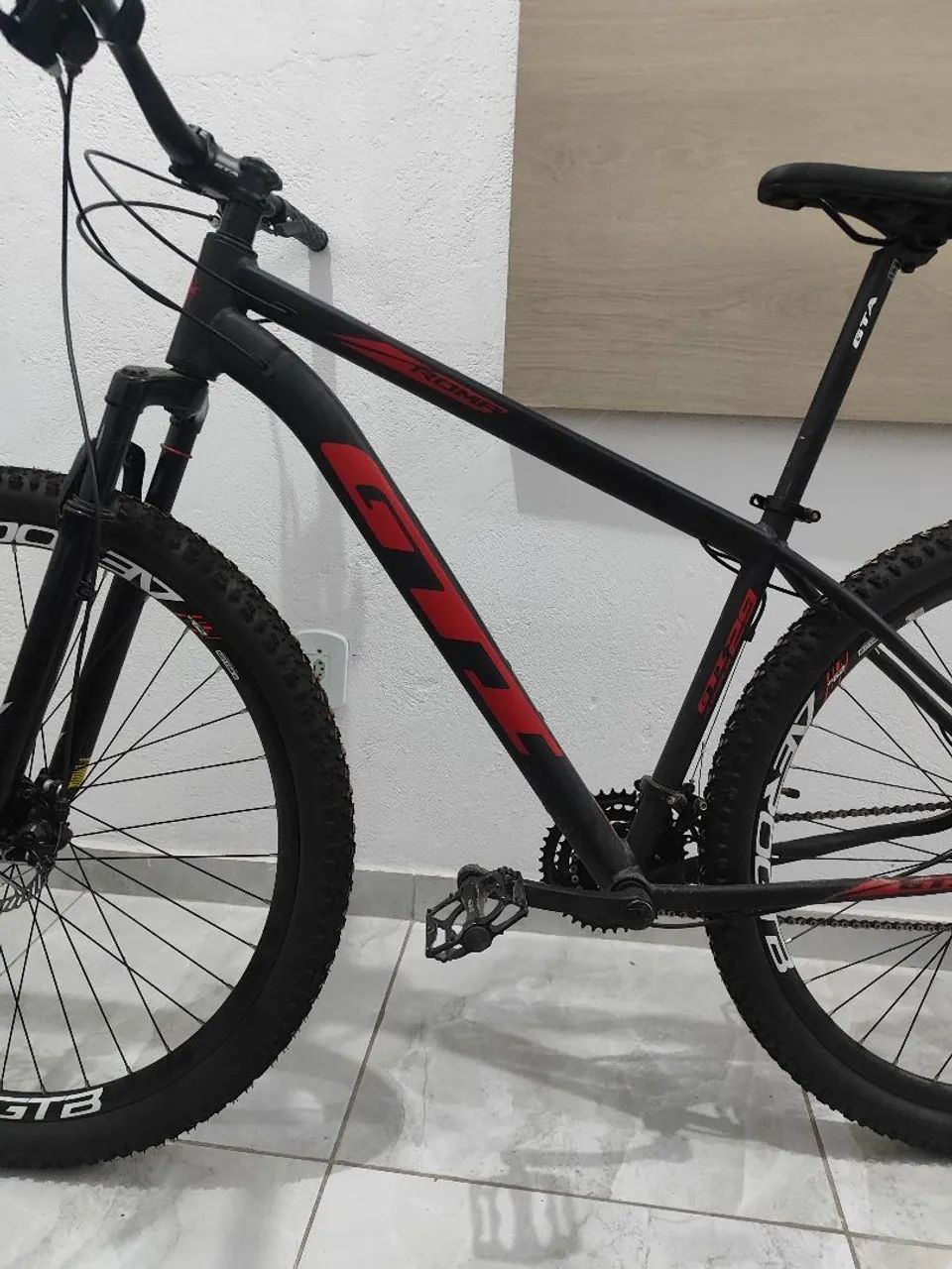 Bicicleta aro 29 mtb. Nova , só 2 meses de uso. TEM CONVERSA  - Foto 4