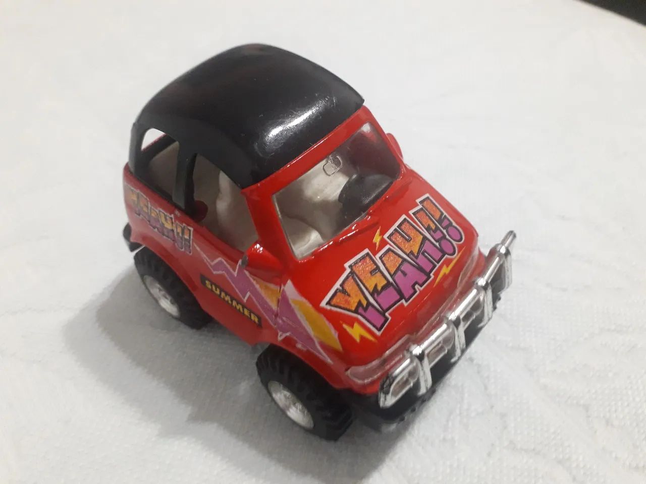 Carrinhos para brinquedos e coleções 