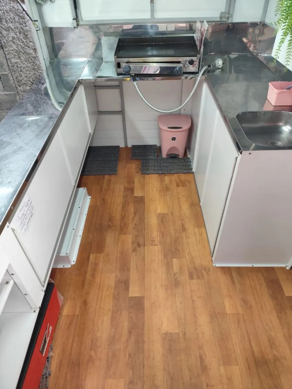 Food Truck com energia solar muito novo - Foto 3