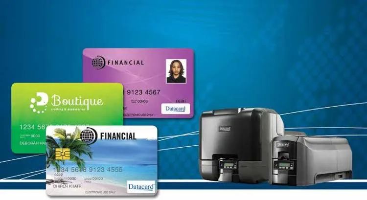 Impressora Datacard cd820 para fazer crachá ou outros tipos de cartões  - Foto 3