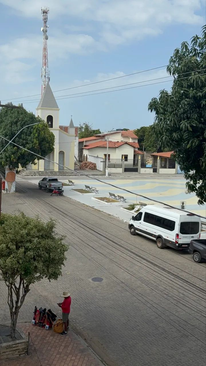 Van Fretes e Viagens  17 lugares  - Foto 2