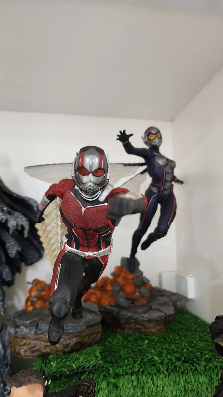 Iron studios endgame homem formiga e vespa  - Foto 2