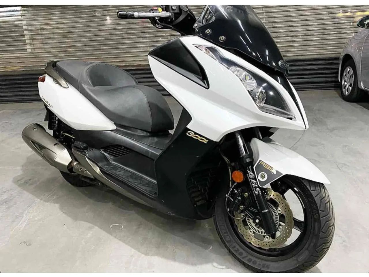 Moto Kymco Downtown 300 Kymco Downtown Scooter Kymco Recensioni