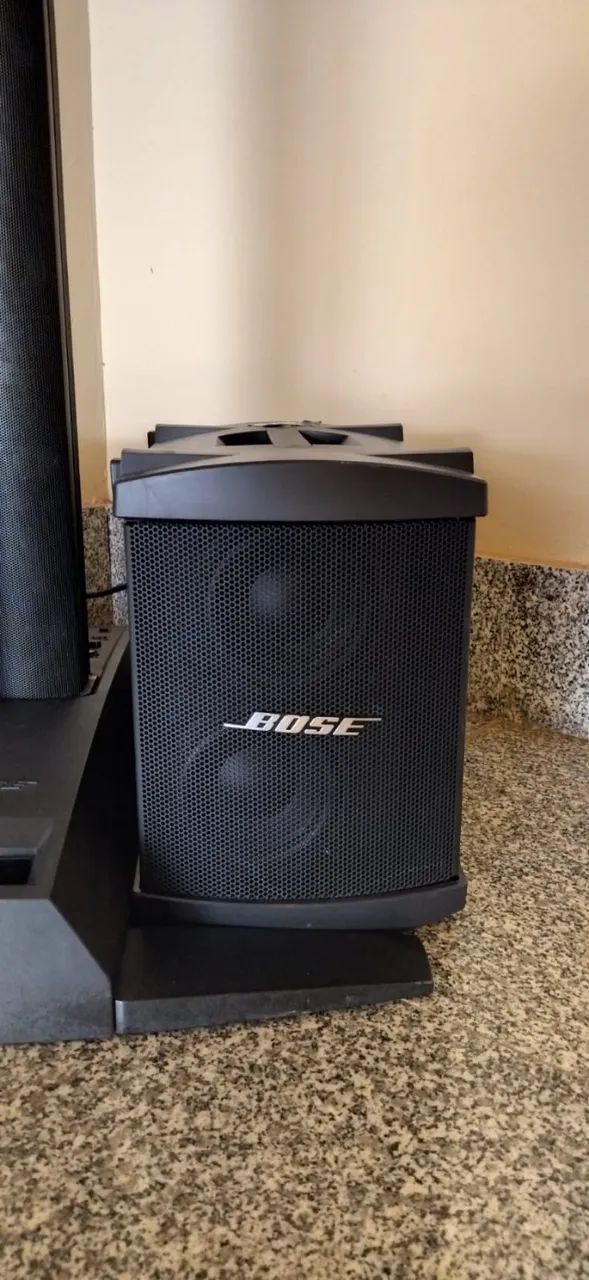 SISTEMA L1 BOSE MODEL B1  - COM APENAS UM SUB - BAG E CASE PARA TODO O CONTEÚDO
