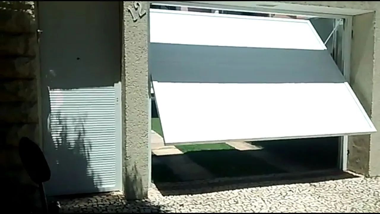 PORTÃO BASCULANTE RÁPIDO  - Foto 5