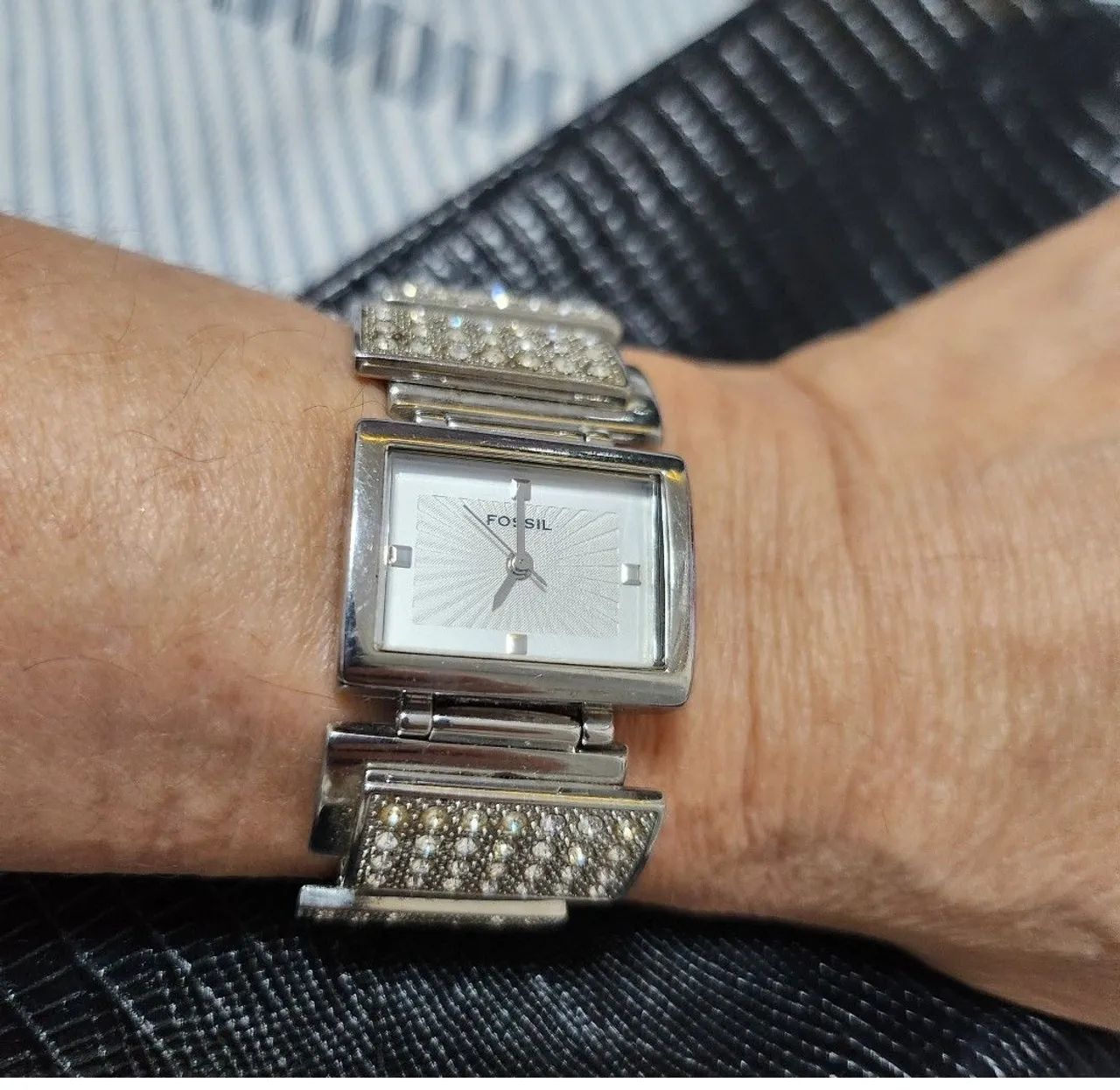 Relógio Fóssil  R$ 80 - Foto 2