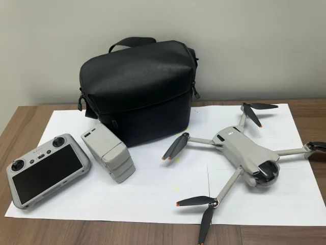 DRONE DJI MINI 3 FLY MORE COMBO64303756219010121