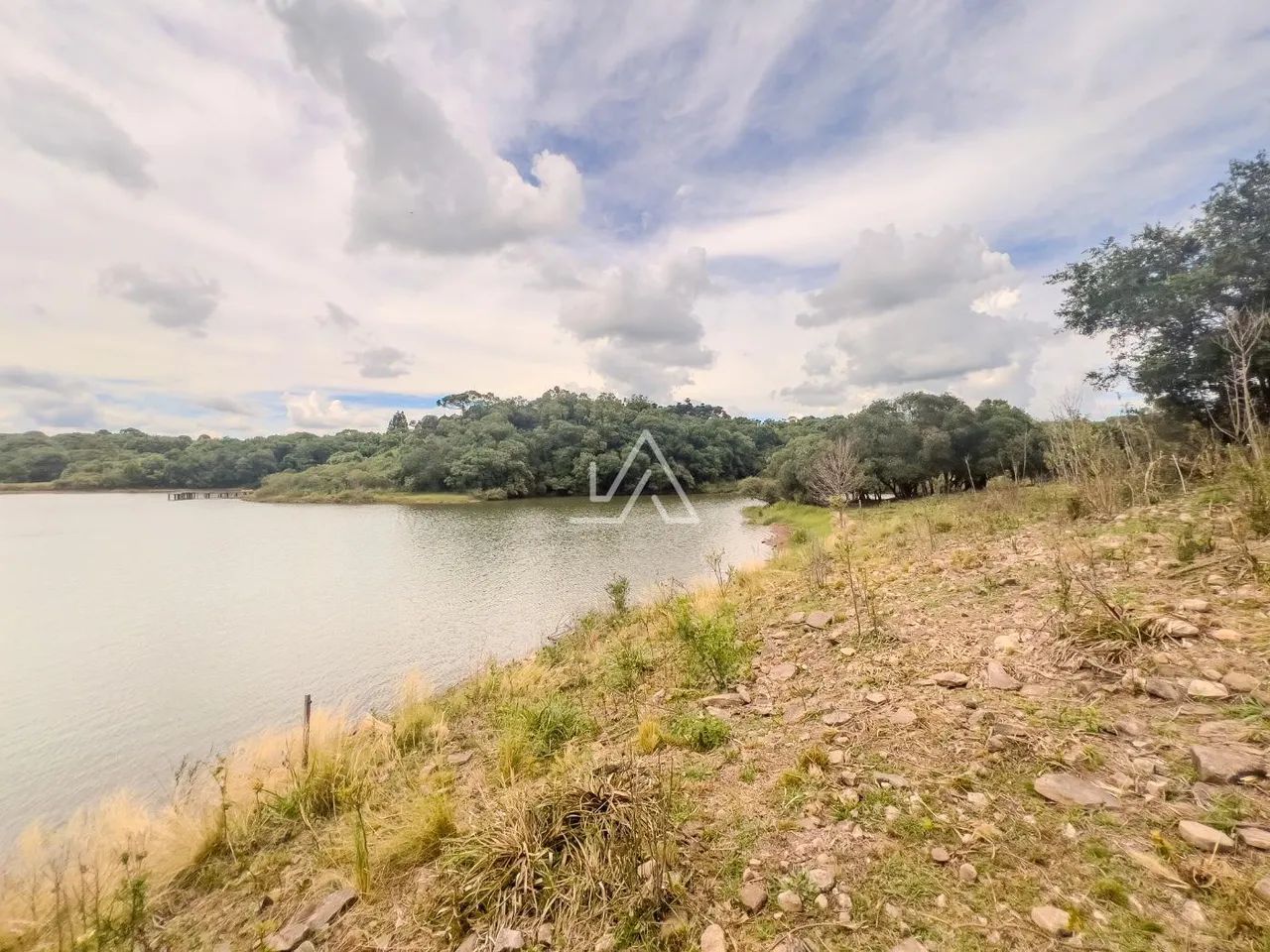 TERRENO A VENDA NO CONDOMINIO ENSEADA CAPINGUI - Foto 3