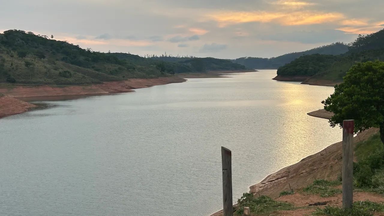 Fazenda Frente da Represa de Paraibuna. - Foto 8