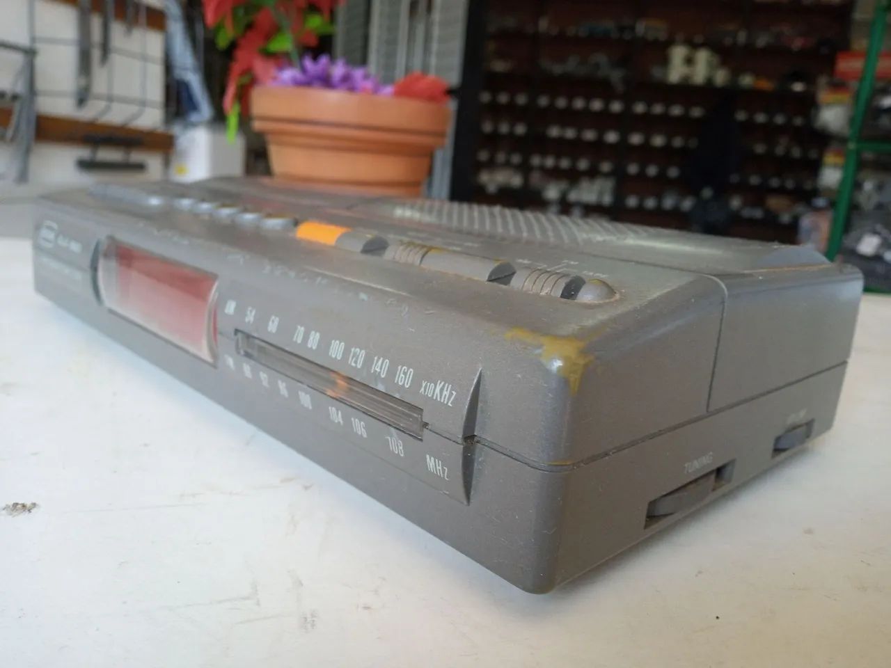 Rádio Relógio CCE DLE-980 - Foto 4