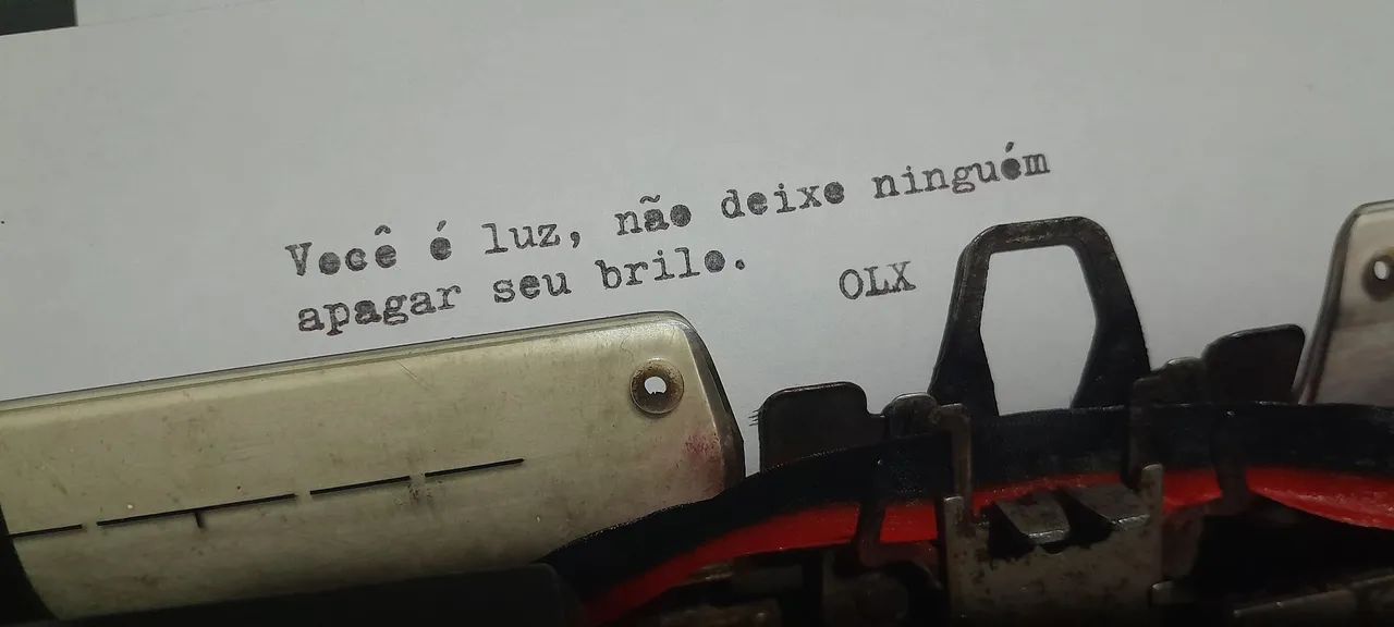 Máquina de escrever antiga - Foto 2