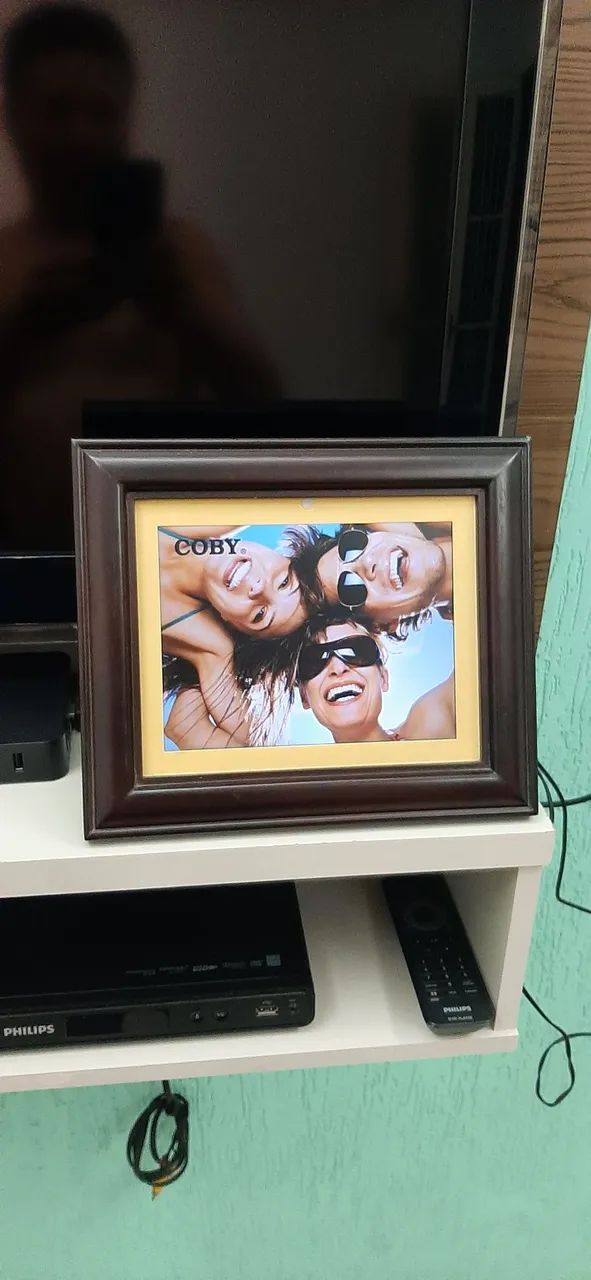 Quadro digital Fotos Coby 07 polegadas 