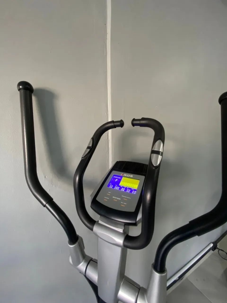 Elíptico Kikos 9200  - Foto 3
