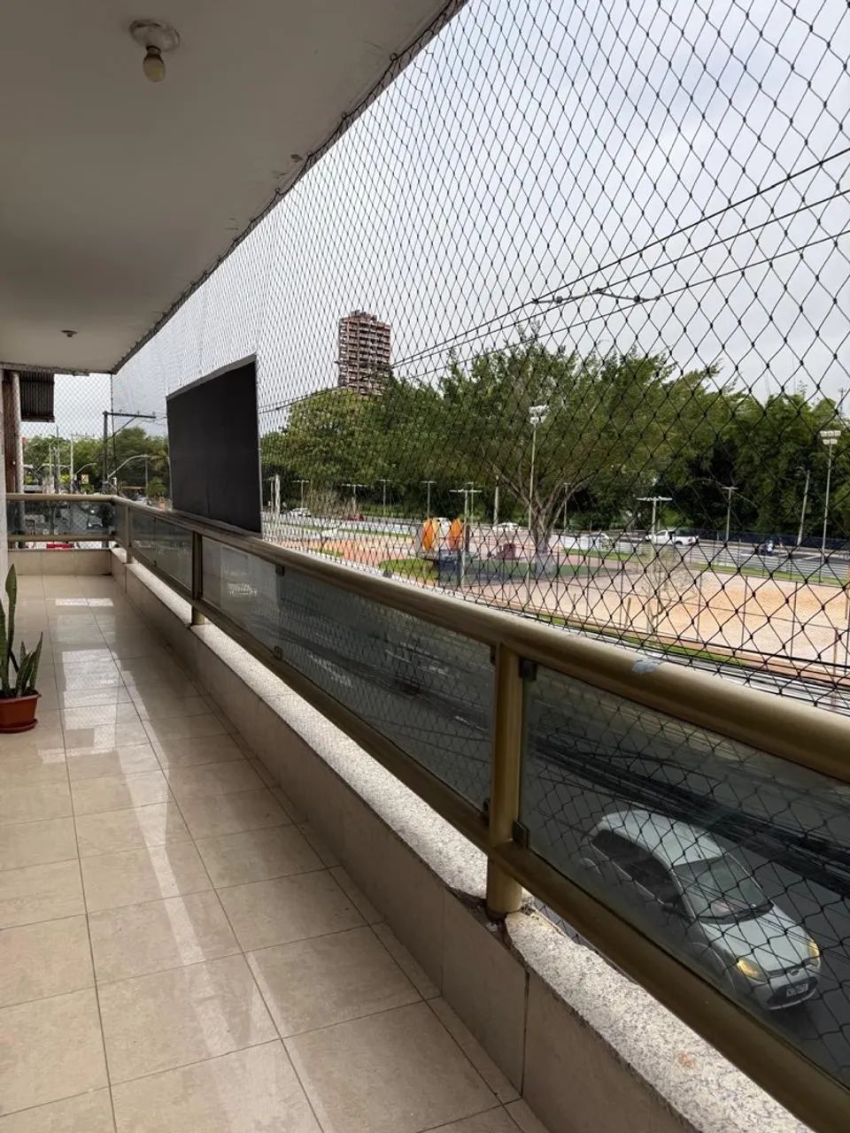 APARTAMENTO CASA AO LADO DO SHOPPING 