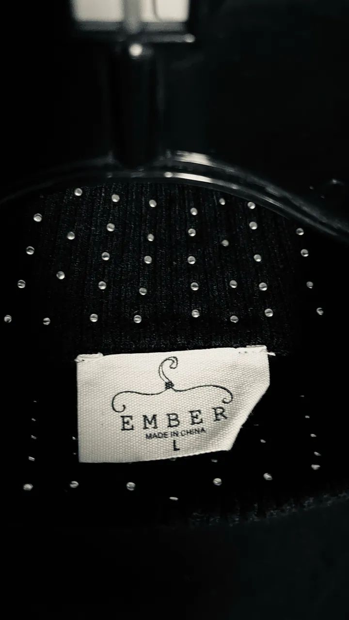 Blusa preta  - Foto 3