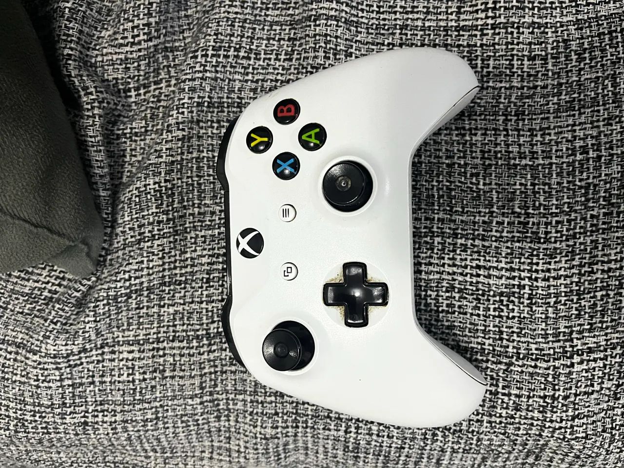 Xbox one S - 1TB - Foto 3