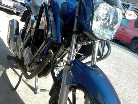 Moto usada com muito cuidado ,ideal pra quem esta buscando comforto e custo-beneficio - Foto 2