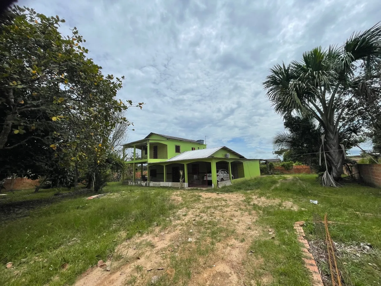 Vende-se casa no Vila Acre