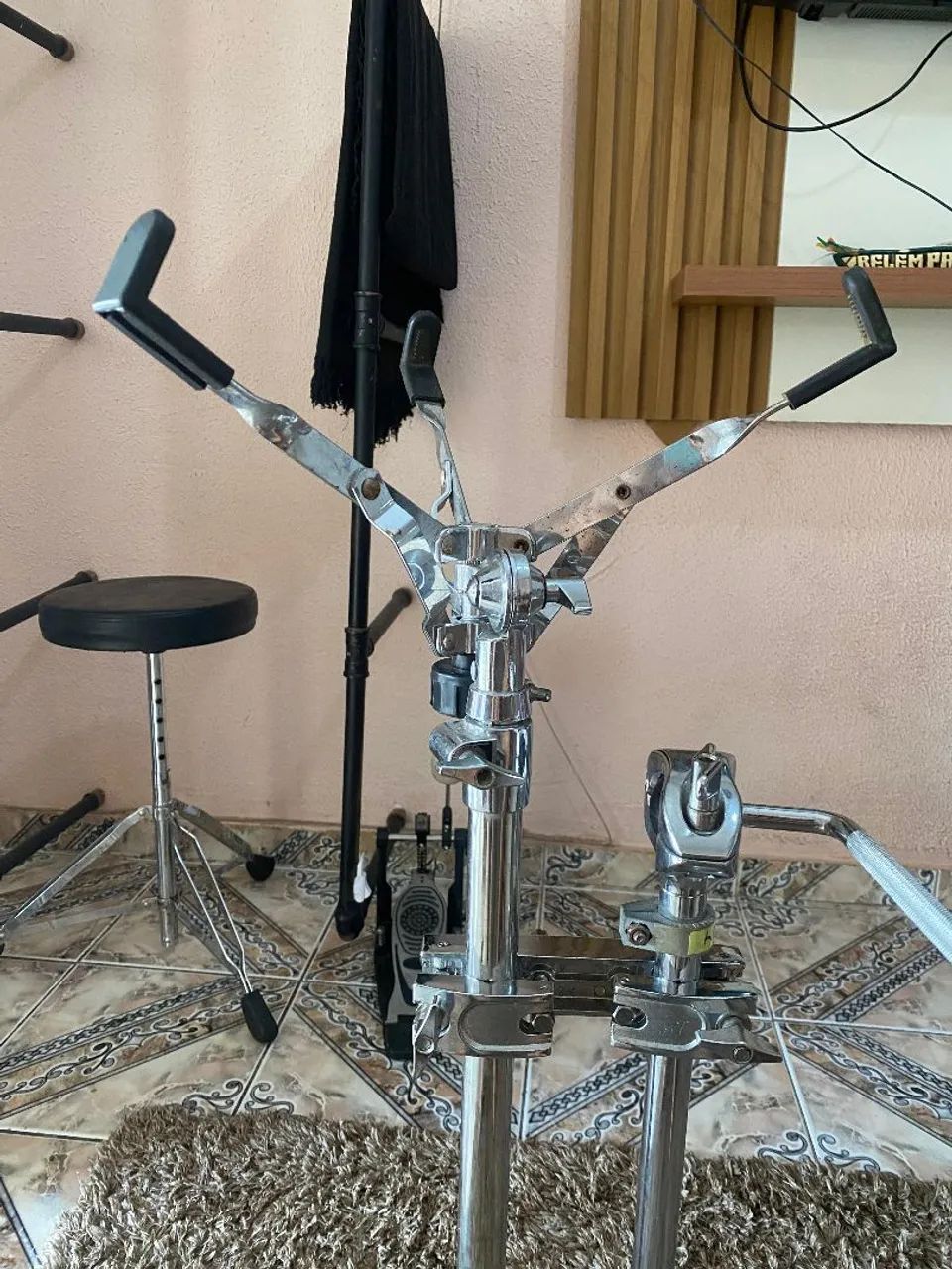 Suporte para pratos de bateria - Foto 3