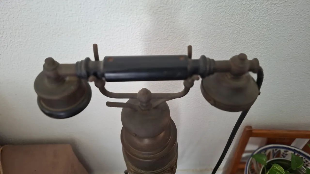 TELEFONE ANTIGO COM PEDESTAL  - Foto 3
