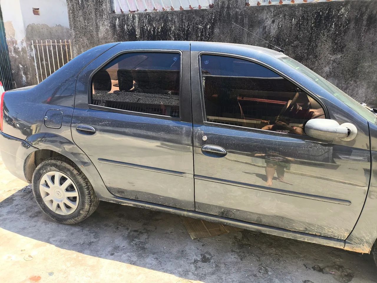 Renault Logan 1.6  - Foto 4